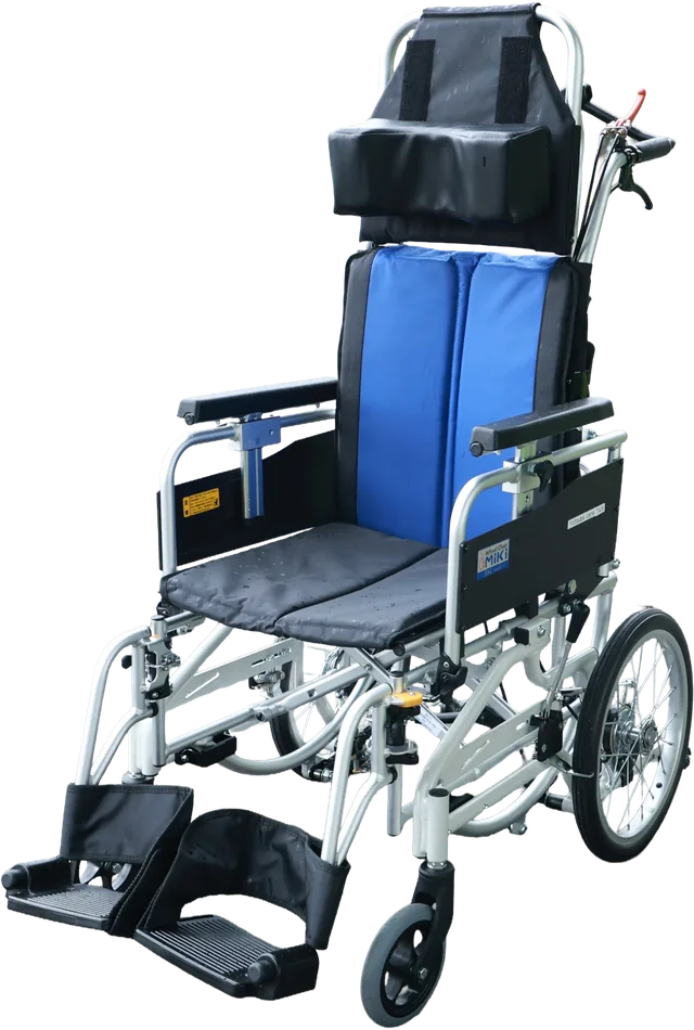 貸出用のリクライニング車いす